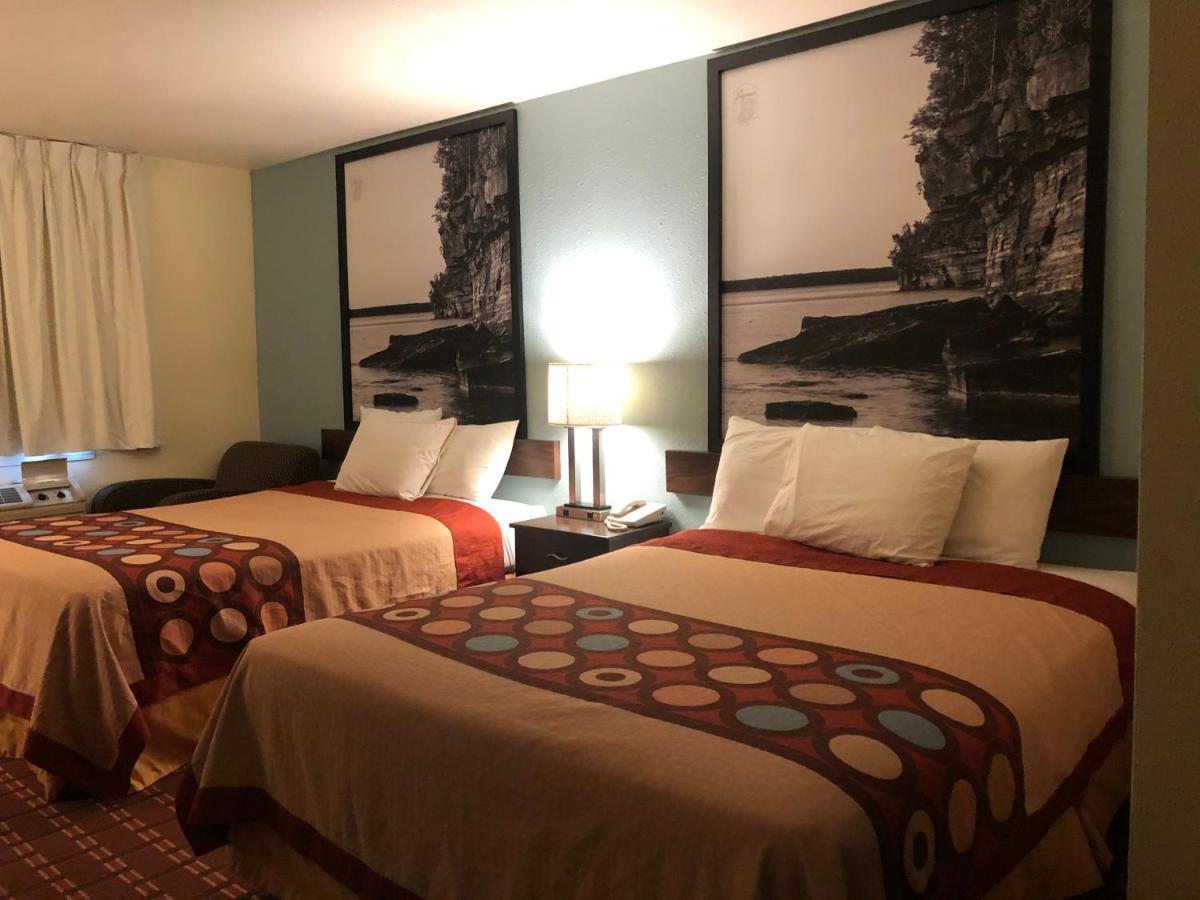 Super 8 By Wyndham Stevens Point Area 2*