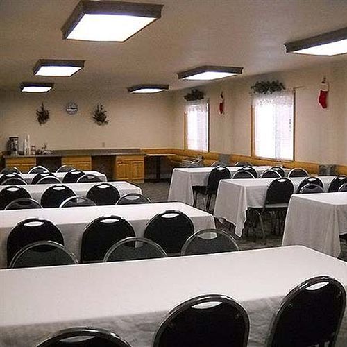 Hotel Super 8 By Wyndham Plover Stevens Point Area 2*